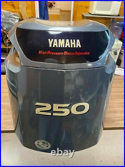 2004 Yamaha 250 HP HPDI 2 Stroke Outboard Hood Top Cowl Cover Freshwater MN