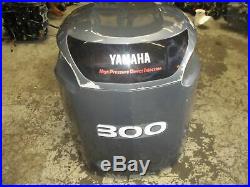 2005 Yamaha HPDI 300hp outboard Top Cowling Hood Cover